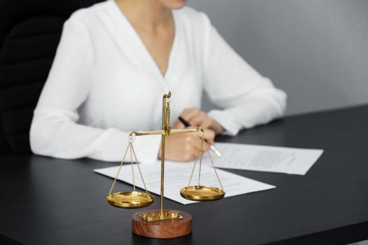 Un avocat pour défendre le droit des mineurs à Poissy